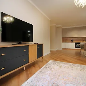  Апартаменты Modern, Spacious And Elegant 79